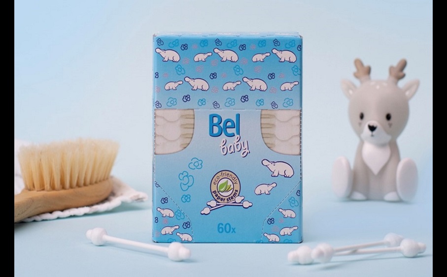 Zátiší s plyšákem, kartáčem a vatovými tyčinkami Bel Baby
